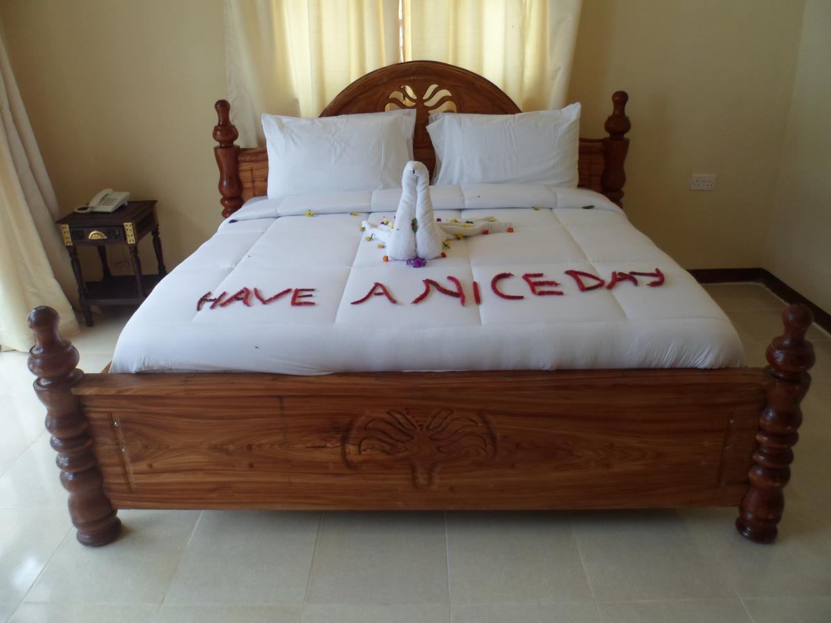 Amaan Ocean Hotel Kihinani Bububu Esterno foto