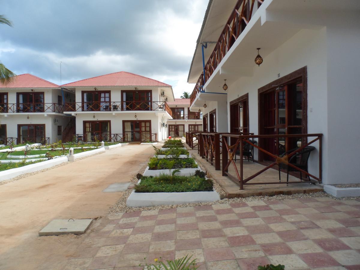 Amaan Ocean Hotel Kihinani Bububu Esterno foto