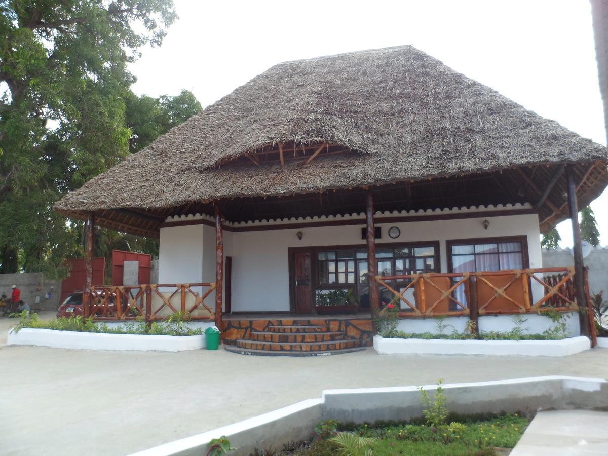 Amaan Ocean Hotel Kihinani Bububu Esterno foto