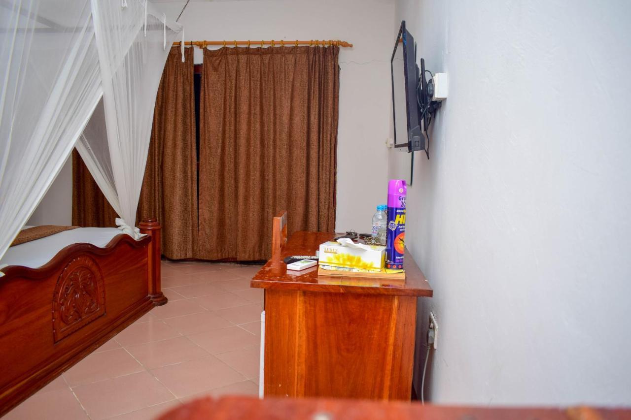 Amaan Ocean Hotel Kihinani Bububu Esterno foto